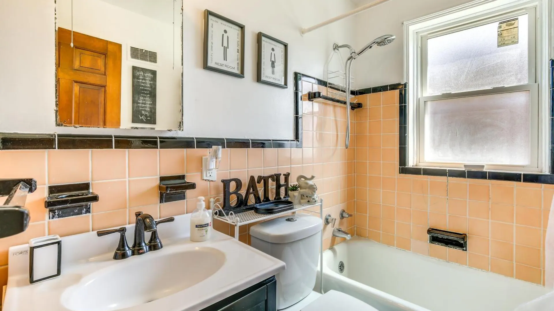 10 Mi To Downtown St Louis Convenient Apartment! Beverly Hills United States