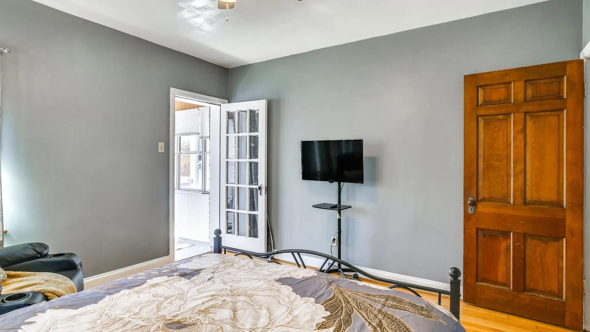 10 Mi To Downtown St Louis Convenient Apartment! Beverly Hills Apartment