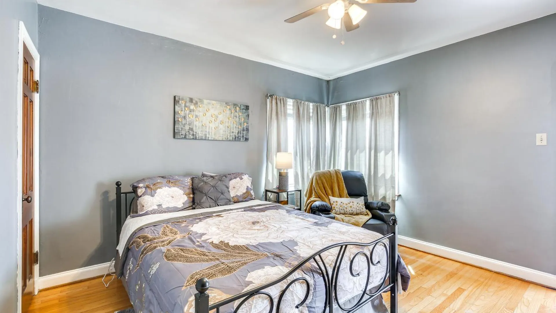 Apartment 10 Mi To Downtown St Louis Convenient Apartment! Beverly Hills